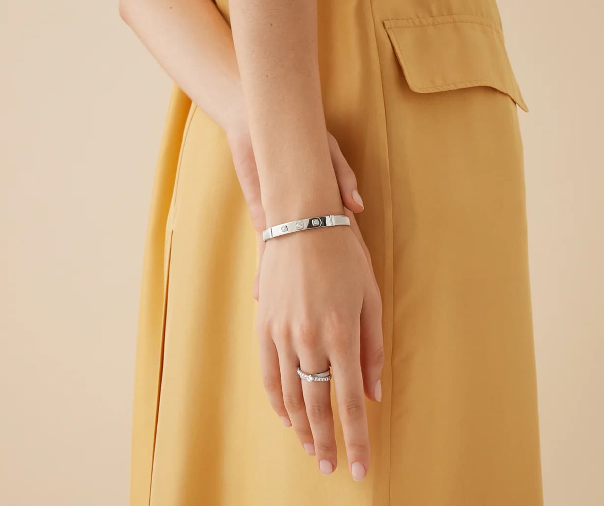 Shop Premium Collier En Or Rose Avec Diamants at Cervin Blanc